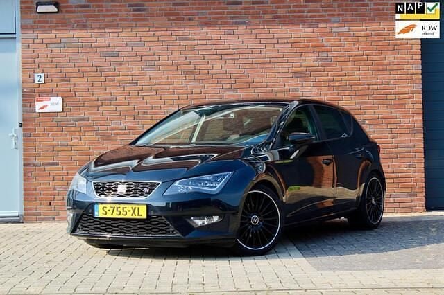 Zwart Gebruikt 2013 Seat Leon FR Hatchback | € 8.695 (Eerlijke prijs) - Afbeelding 1/4
