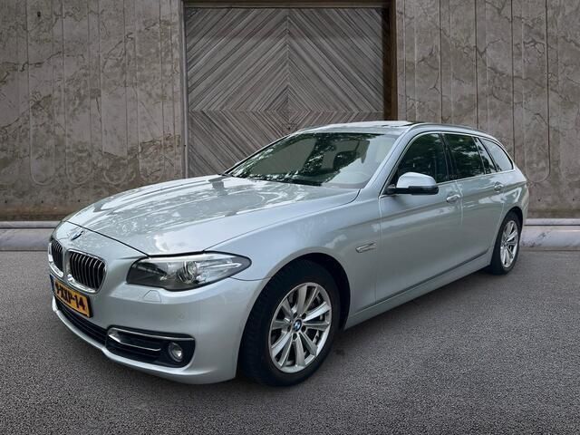 Zilver, metallic lak Gebruikt 2014 BMW 535 Executive Stationwagen | € 13.250 (Eerlijke prijs) - Afbeelding 1/4