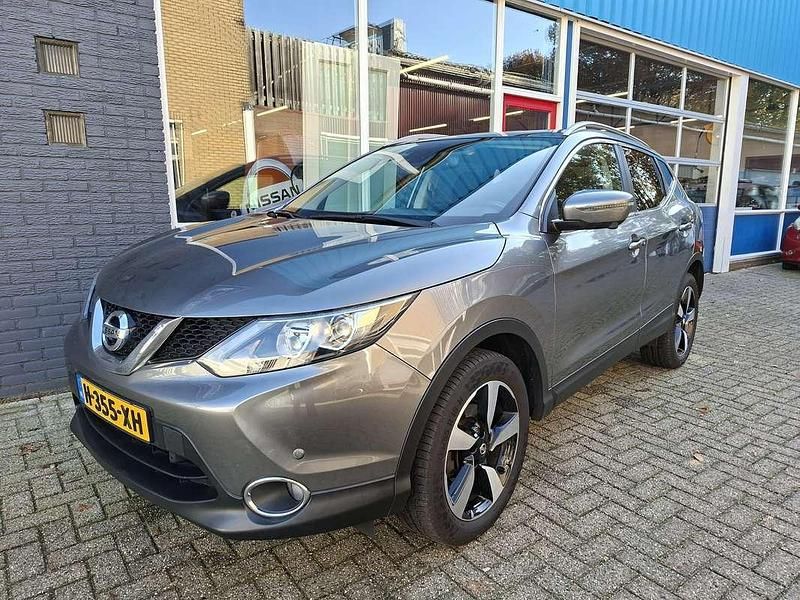 Grijs Gebruikt 2017 Nissan Qashqai N-Connecta SUV | € 10.950 (Goede deal) - Afbeelding 1/4