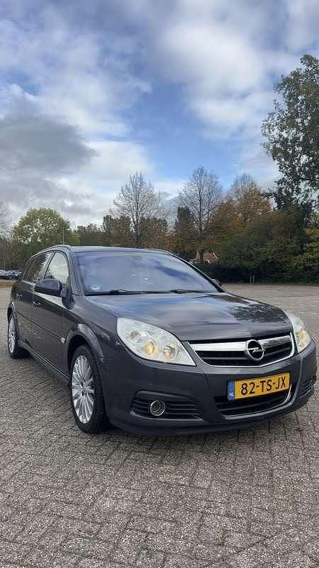 Gebruikt 2007 Opel Signum Stationwagen | € 1.850 - Afbeelding 1/4