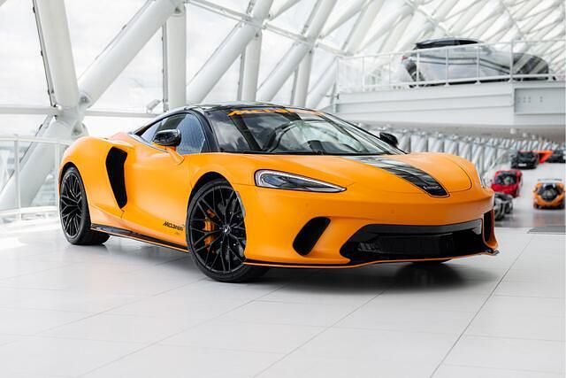 Oranje Occasion 2025 McLaren GT Coupé | € 299.950 - Afbeelding 1/4