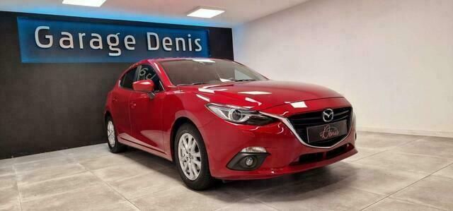 Occasion Mazda 3 101 PK (74 kW) 2015 Rood Sedan