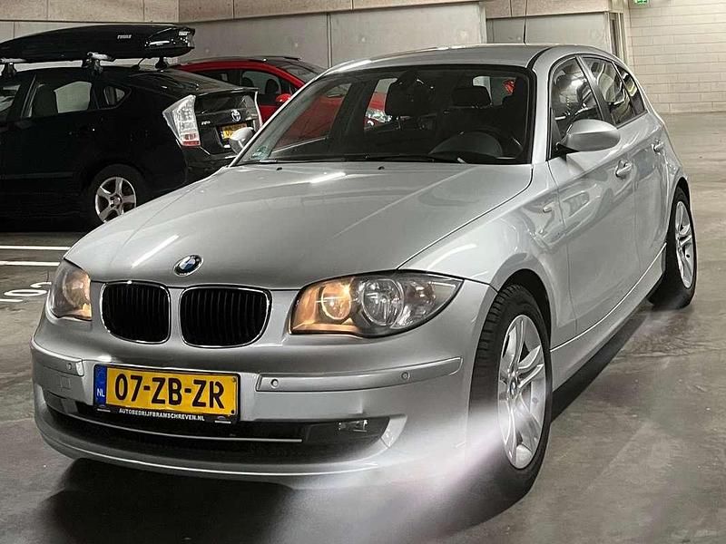 Zilver Gebruikt 2008 BMW 116 Hatchback | € 7.000 - Afbeelding 1/4
