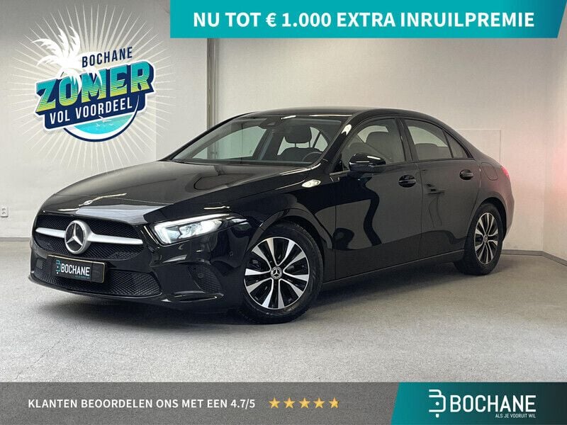 Zwart Gebruikt 2021 Mercedes A200 Business Sedan | € 25.645 (Eerlijke prijs) - Afbeelding 1/4