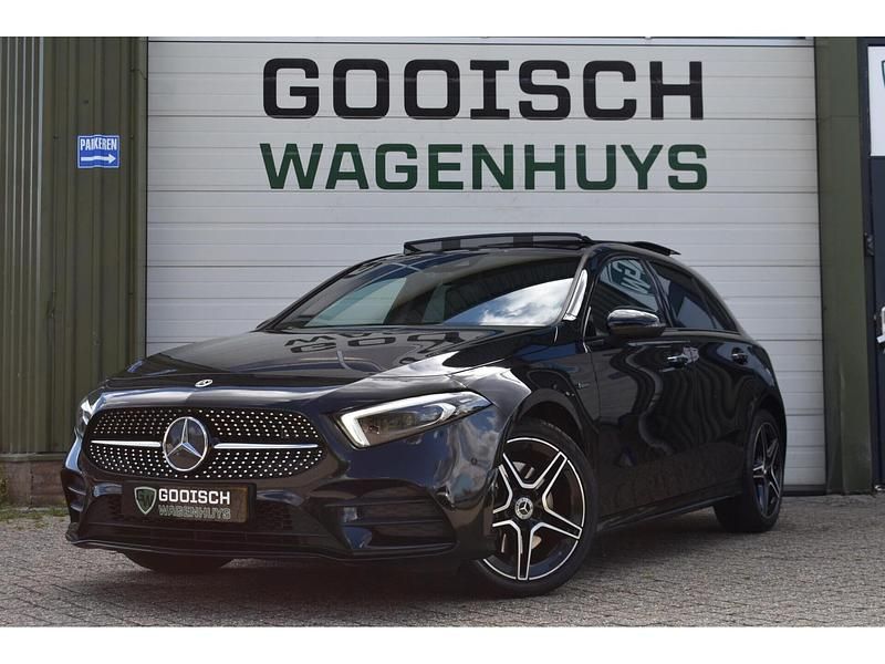 Zwart Gebruikt 2020 Mercedes A250 Business Hatchback | € 23.750 (Eerlijke prijs) - Afbeelding 1/4