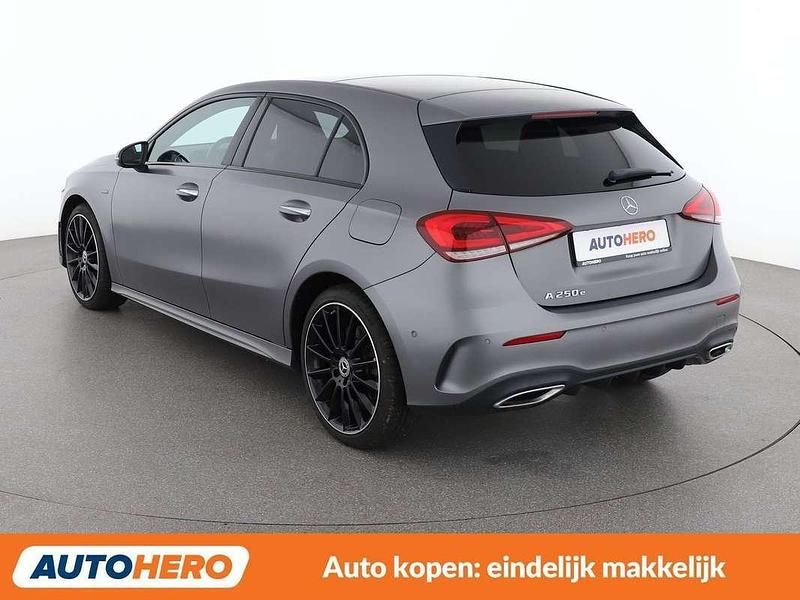 Occasion Mercedes A250 AMG line 218 PK (160 kW) 2020 Grijs Hatchback