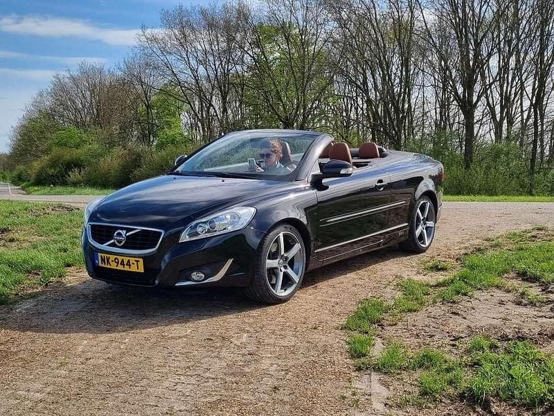 Zwart Gebruikt 2012 Volvo C70 Summum Cabriolet | € 10.500 - Afbeelding 1/4