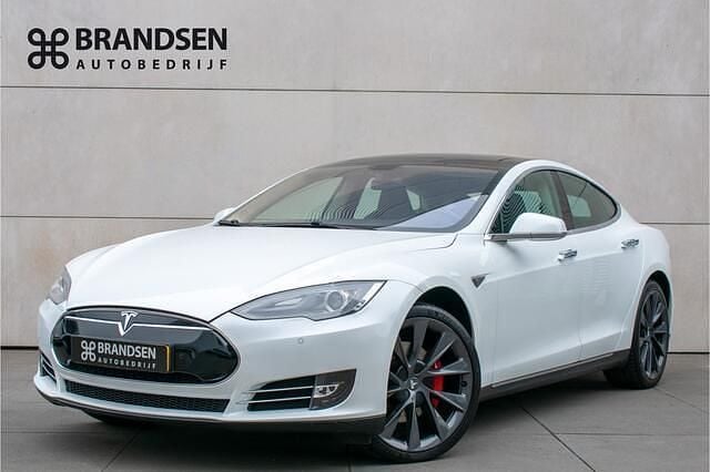 Wit Gebruikt 2013 Tesla Model S Performance Sedan | € 13.900 (Goede deal) - Afbeelding 1/4