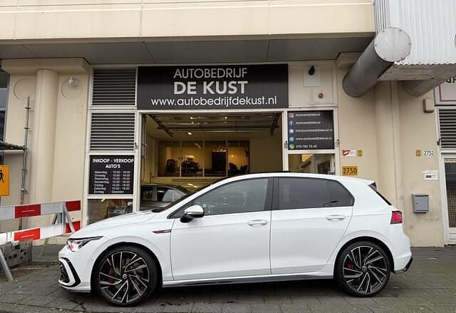 Wit Gebruikt 2020 VW Golf VIII GTI Hatchback | € 29.450 (Eerlijke prijs) - Afbeelding 1/4