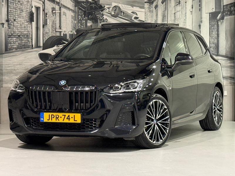 Zwart Occasion 2023 BMW 230 Stationwagen | € 39.950 (Eerlijke prijs) - Afbeelding 1/4