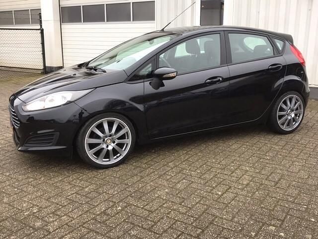 Occasion Ford Fiesta 82 PK (60 kW) 2015 Zwart Hatchback