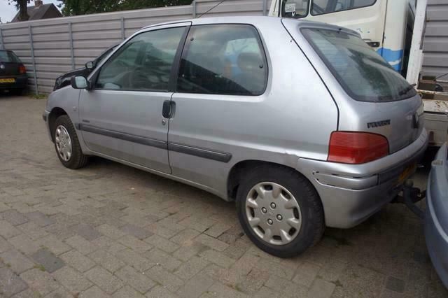 Occasion Peugeot 106 60 PK (44 kW) 1999 Grijs Hatchback