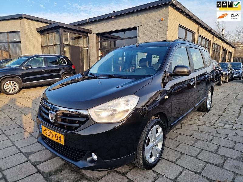 Zwart Occasion 2013 Dacia Lodgy Prestige MPV | € 5.245 (Eerlijke prijs) - Afbeelding 1/4