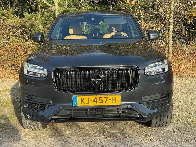 Grijs (metallic) Gebruikt 2016 Volvo XC90 Inscription SUV | € 25.950 (Super prijs) - Afbeelding 1/4