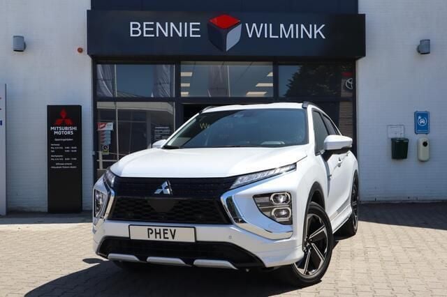 Silky white diamond (wit metallic) Gebruikt 2023 Mitsubishi Eclipse Cross SUV | € 27.500 (Eerlijke prijs) - Afbeelding 1/4