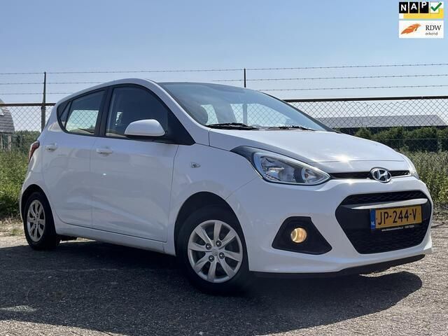 Wit Gebruikt 2016 Hyundai i10 Comfort Hatchback | € 4.750 (Eerlijke prijs) - Afbeelding 1/4