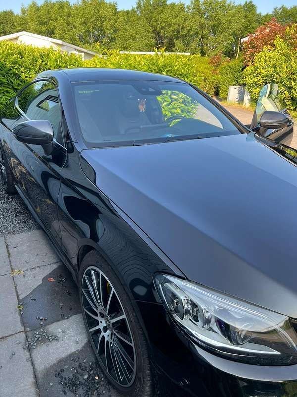 Zwart Gebruikt 2019 Mercedes 300 Premium Plus Coupé | € 32.550 - Afbeelding 1/4