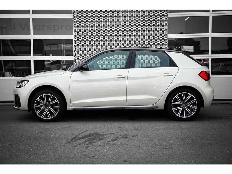 Occasion Audi A1 Sportback Advanced 2025 Grijs Hatchback