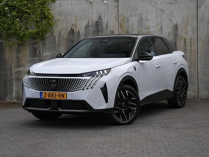Occasion 2024 Peugeot e-3008 GTi SUV | € 35.995 (Iets duurder) - Afbeelding 1/4