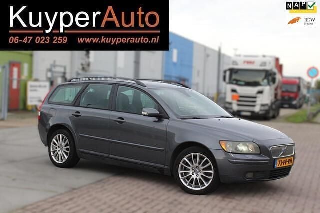 Grijs Gebruikt 2004 Volvo V50 Summum Stationwagen | € 3.999 (Super prijs) - Afbeelding 1/4