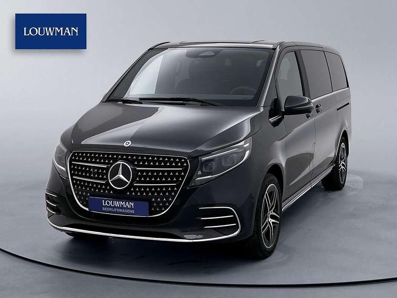Grijs Gebruikt 2024 Mercedes V300 Avantgarde MPV | € 89.945 (Eerlijke prijs) - Afbeelding 1/3