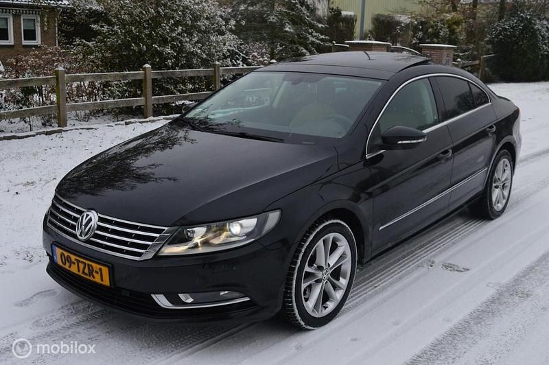 Zwart Occasion 2012 VW CC Sedan | € 8.995 - Afbeelding 1/4