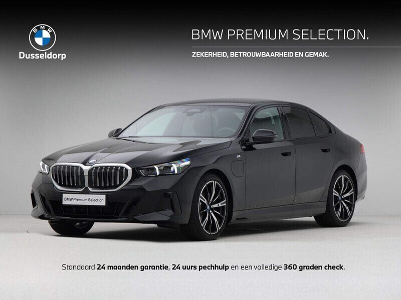 Zwart Gebruikt 2024 BMW 530e M Sport Sedan | € 56.950 (Duur) - Afbeelding 1/4