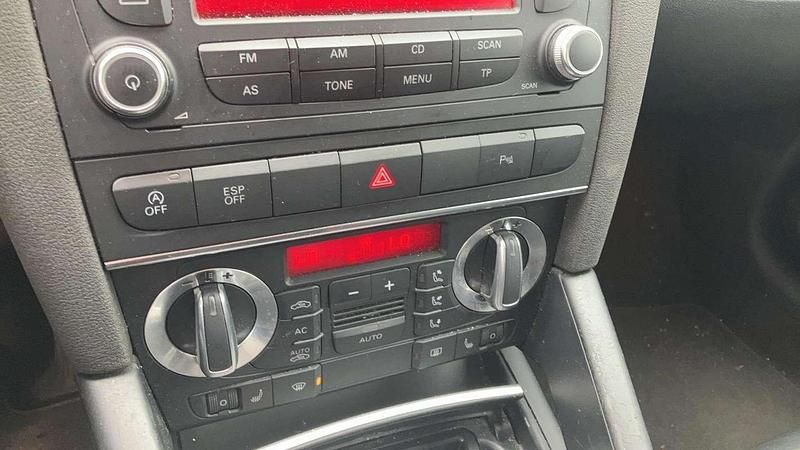 Occasion Audi A3 Sportback Ambition 105 PK (77 kW) 2010 , metallic lak Hatchback