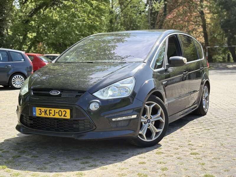Zwart Gebruikt 2013 Ford S-MAX S MPV | € 14.999 (Duur) - Afbeelding 1/4