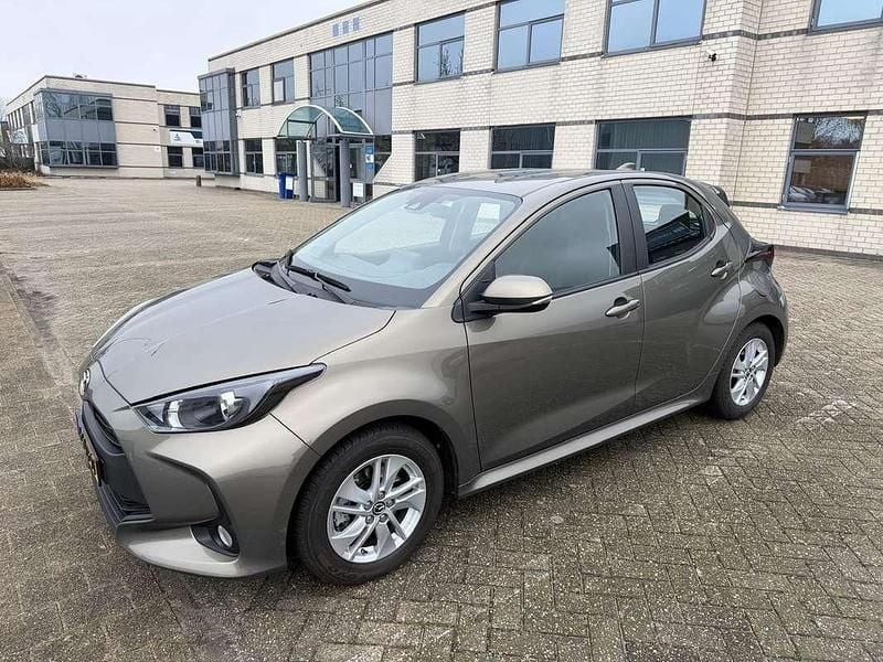 Groen Gebruikt 2023 Mazda 2 Hatchback | € 22.500 (Eerlijke prijs) - Afbeelding 1/4