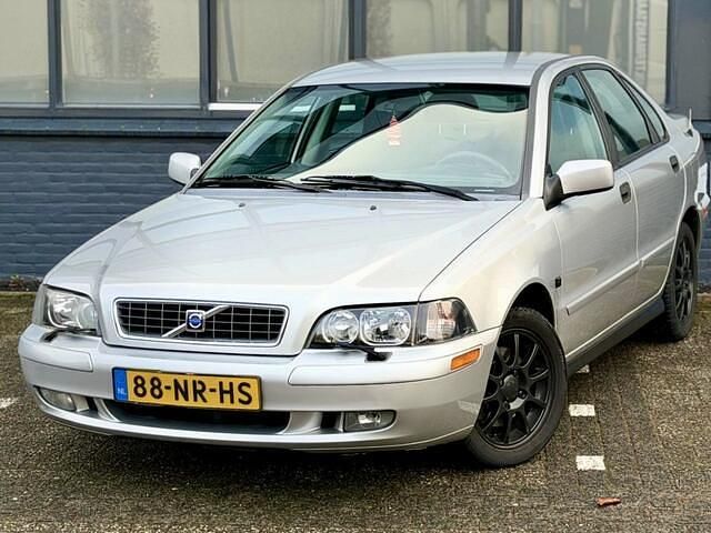 Occasion Volvo S40 123 PK (90 kW) 2004 Grijs Sedan