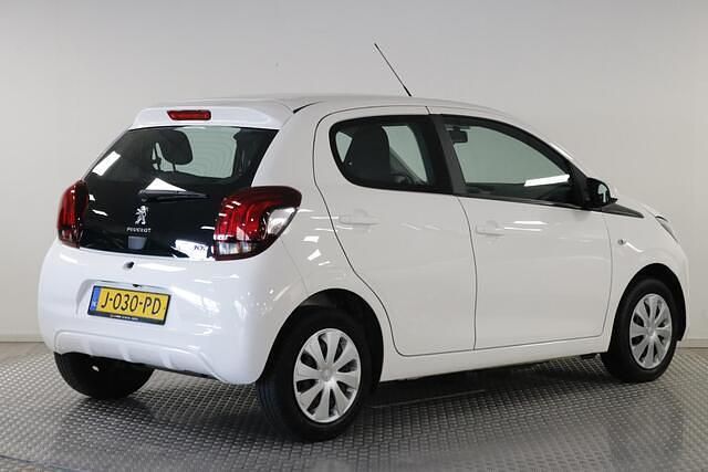 Wit Occasion 2020 Peugeot 108 Active Hatchback | € 9.250 (Eerlijke prijs) - Afbeelding 1/4