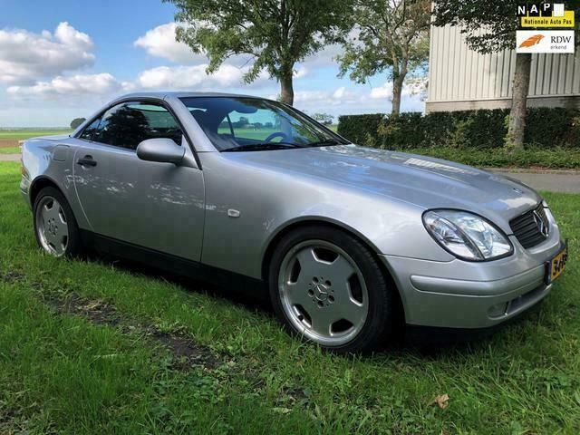 Grijs Gebruikt 1999 Mercedes SLK200 Cabriolet | € 4.950 (Duur) - Afbeelding 1/4