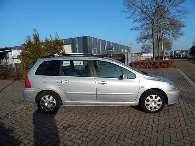 Occasion Peugeot 307 Premium 109 PK (80 kW) 2005 Grijs Stationwagen