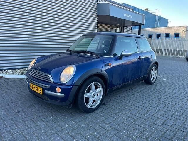 Blauw Occasion 2003 Mini ONE Salt Hatchback | € 1.600 (Goede deal) - Afbeelding 1/4
