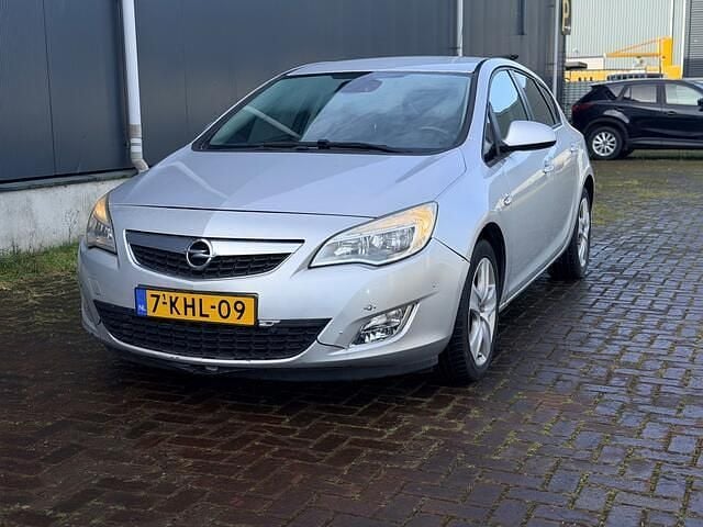 Occasion Opel Astra Color Edition 140 PK (102 kW) 2011 Grijs Hatchback