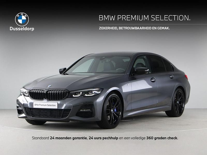 Grijs Gebruikt 2022 BMW 320 M Sport Sedan | € 33.950 (Iets duurder) - Afbeelding 1/4