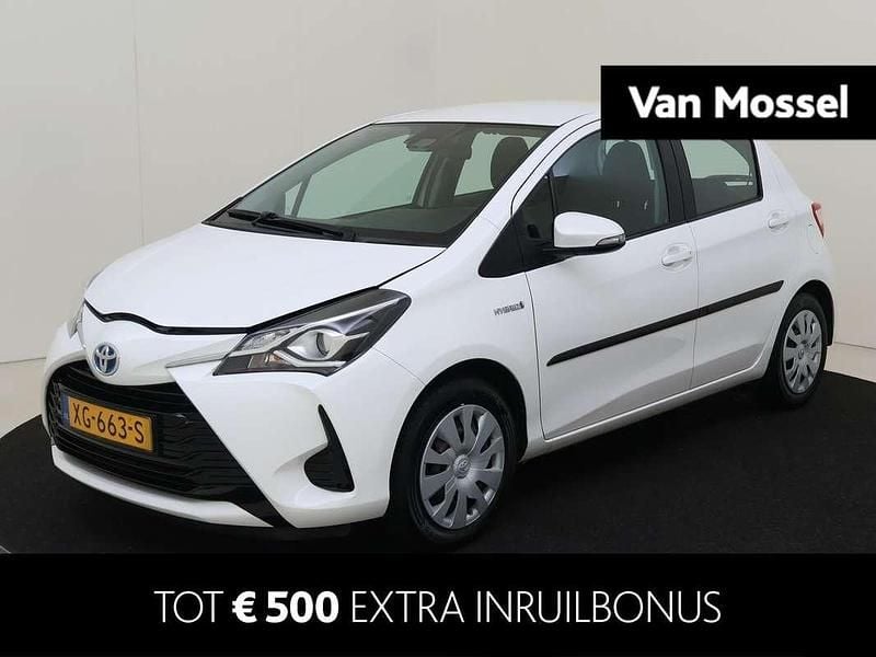 Wit Gebruikt 2018 Toyota Yaris Hybrid Hatchback | € 13.430 (Goede deal) - Afbeelding 1/4