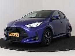 Blauw metallic Gebruikt 2024 Toyota Yaris Edition Hatchback | € 25.985 (Eerlijke prijs) - Afbeelding 1/3