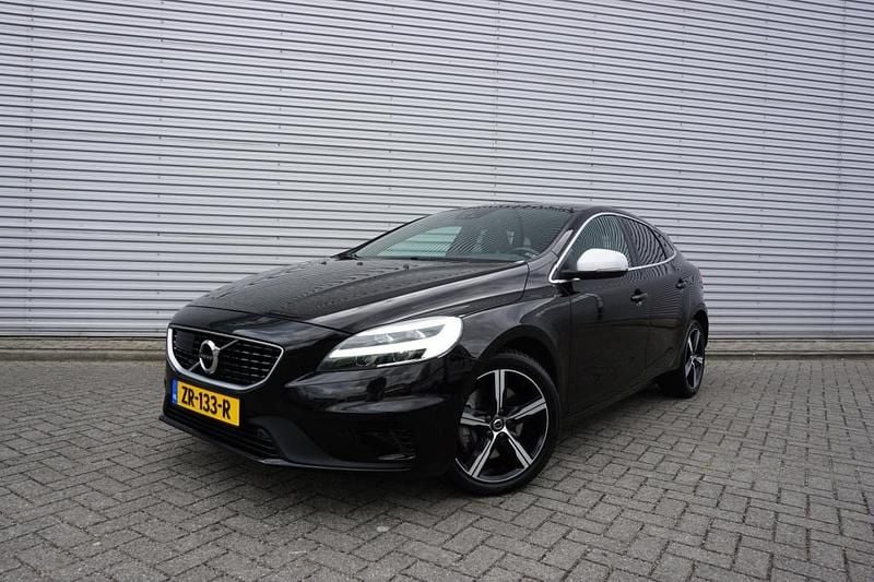 Hatchback Gebruikt 2019 Volvo V40 Stationwagen | € 16.750 (Goede deal) - Afbeelding 1/4