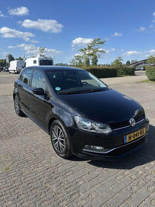 Zwart Gebruikt 2017 VW Polo Allstar Hatchback | € 8.500 (Goede deal) - Afbeelding 1/4