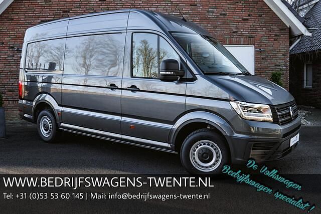 Grijs Occasion 2024 VW Crafter Comfortline Van | € 51.850 - Afbeelding 1/4