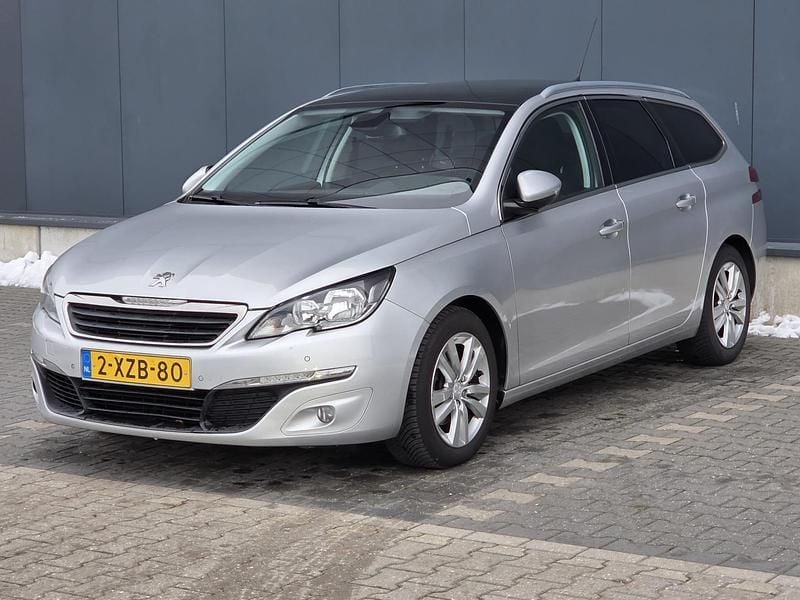 Grijs Occasion 2014 Peugeot 308 Stationwagen | € 3.500 (Eerlijke prijs) - Afbeelding 1/3