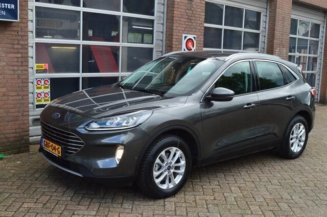 Grijs Gebruikt 2021 Ford Kuga Titanium SUV | € 27.950 (Eerlijke prijs) - Afbeelding 1/4