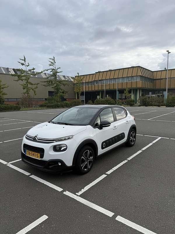 Wit Gebruikt 2018 Citroën C3 Feel Hatchback | € 6.750 (Goede deal) - Afbeelding 1/4