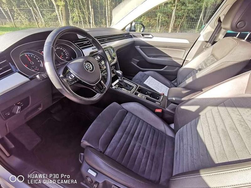 Occasion VW Passat Highline 156 PK (114 kW) 2016 Zilver Stationwagen