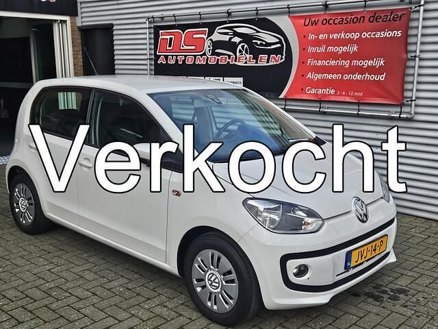 Wit Occasion 2015 VW up! high up! Hatchback | € 6.245 (Goede deal) - Afbeelding 1/4