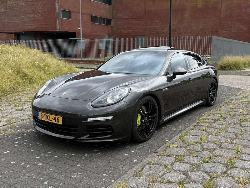 Occasion 2014 Porsche Panamera Hatchback | € 25.000 (Super prijs) - Afbeelding 1/4