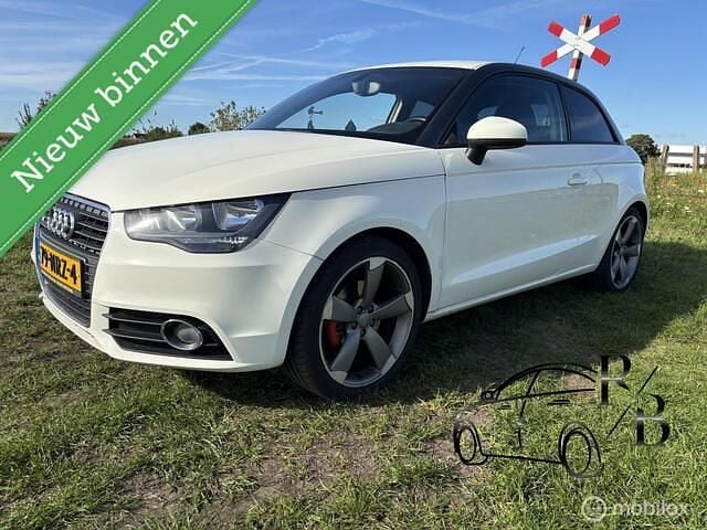 Wit Gebruikt 2010 Audi A1 Ambition Hatchback | € 5.399 (Eerlijke prijs) - Afbeelding 1/4