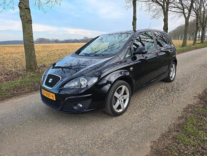 Occasion Seat Altea Style 104 PK (76 kW) 2010 Zwart MPV